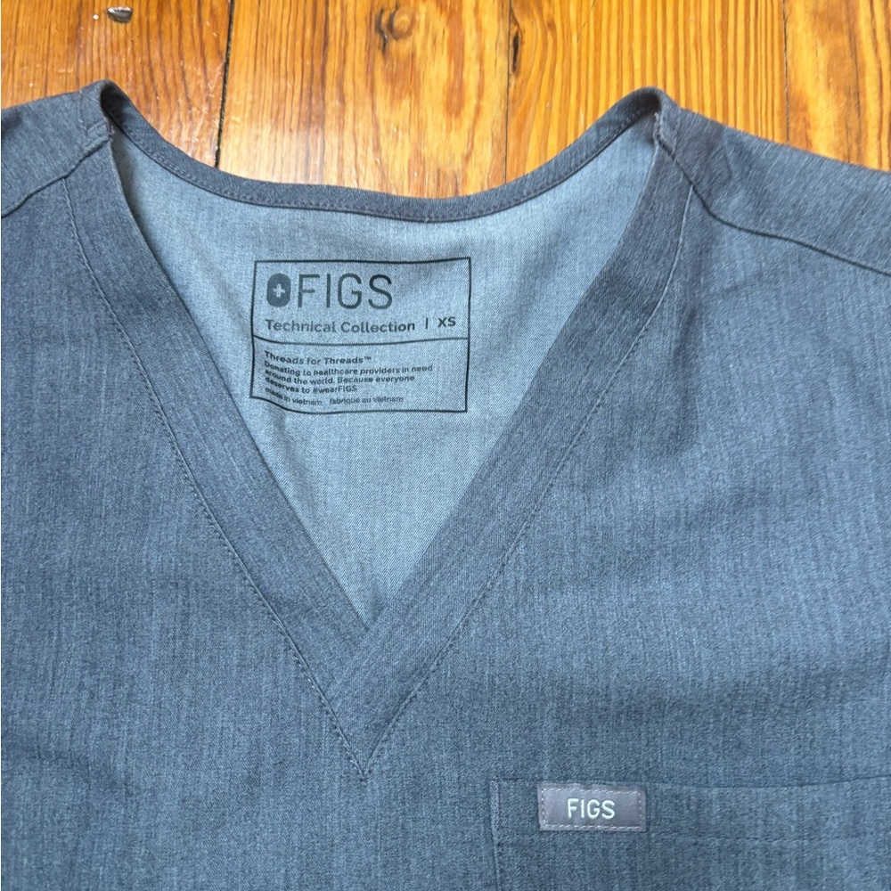 Figs scrubs set